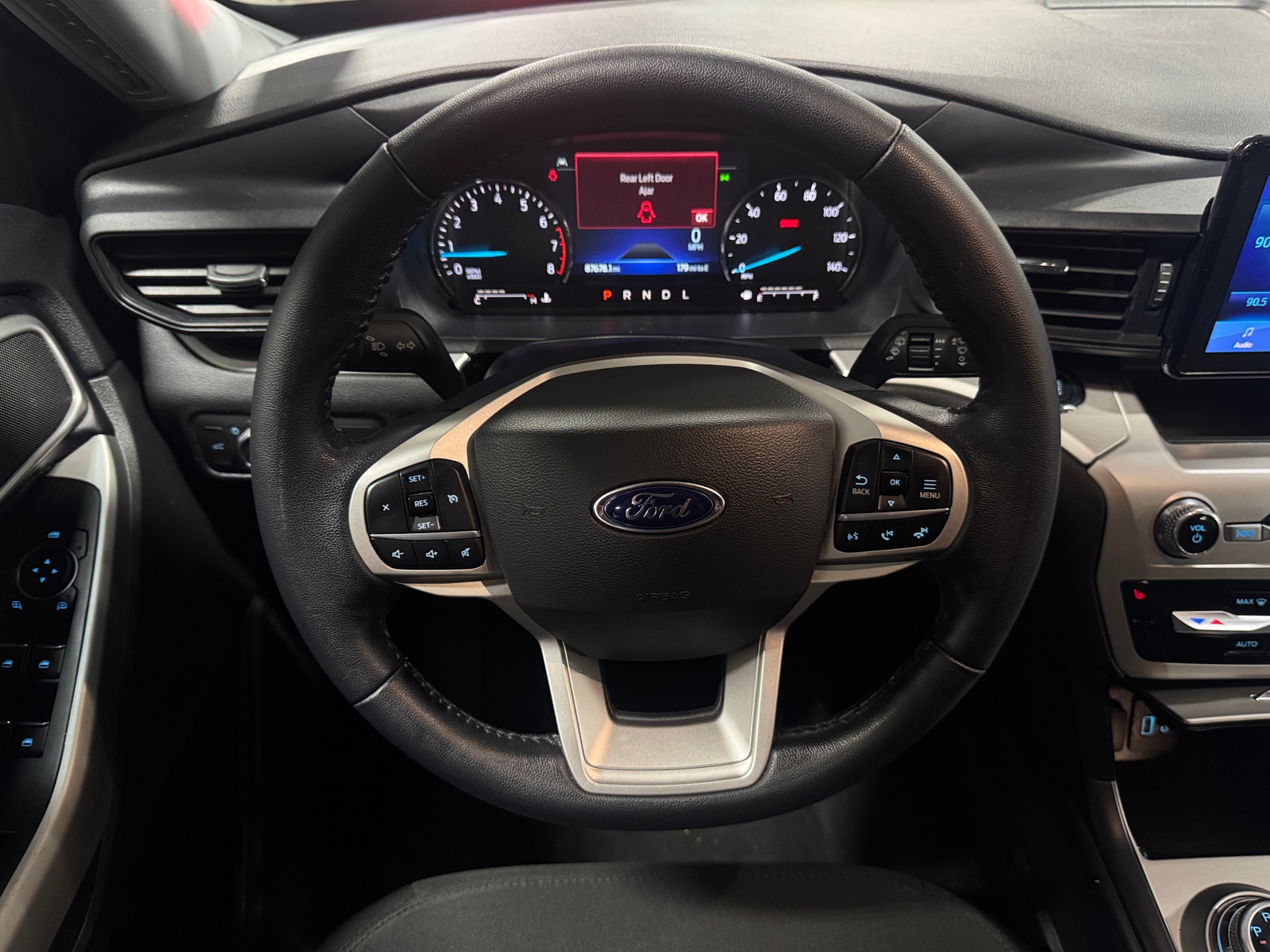 Thumbnail: 2022 Ford Explorer - 5