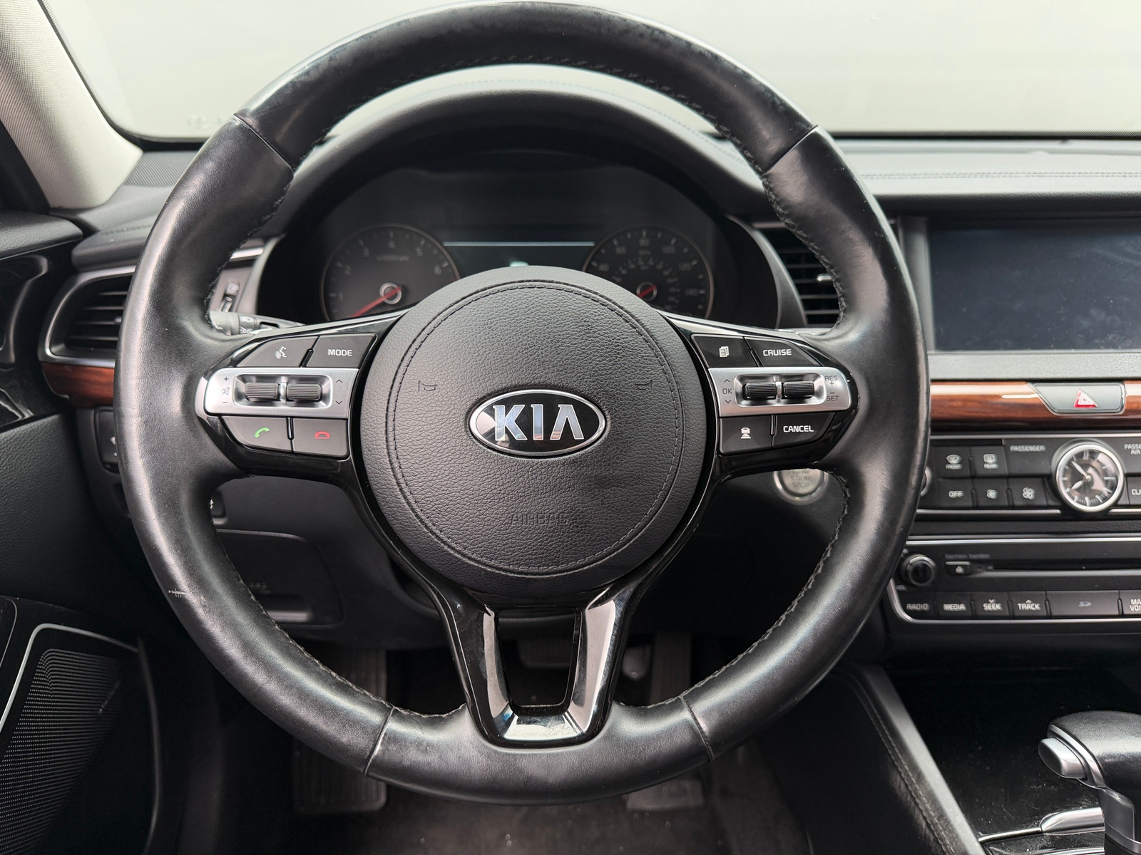 Thumbnail: 2017 Kia Cadenza - 4