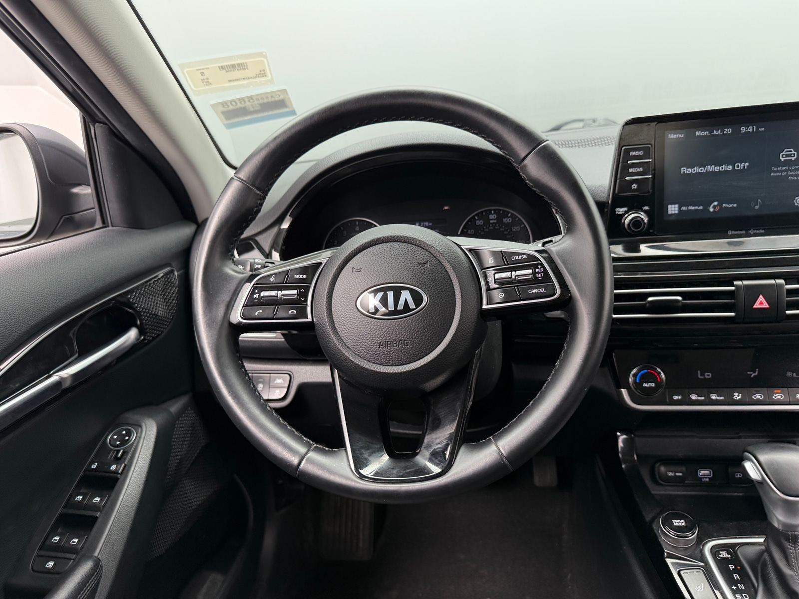Thumbnail: 2021 Kia Seltos - 4