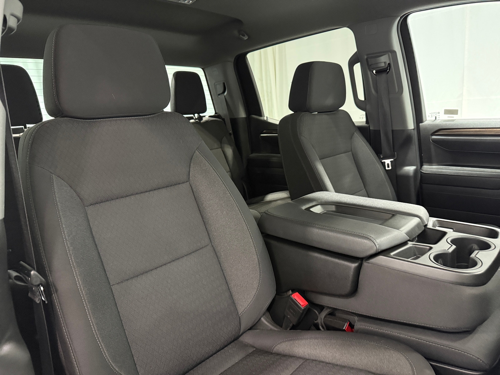 Thumbnail: 2025 Chevrolet Silverado 1500 - 2