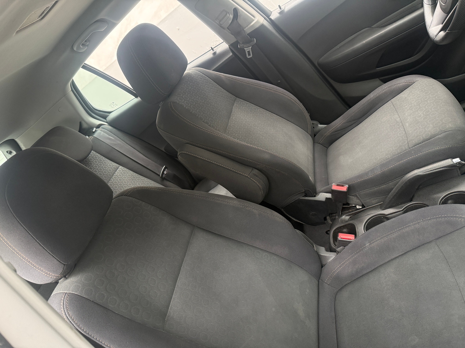 Thumbnail: 2018 Chevrolet Trax - 2