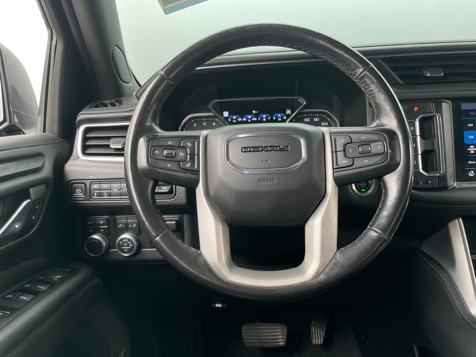 Thumbnail: 2021 GMC Yukon XL - 4