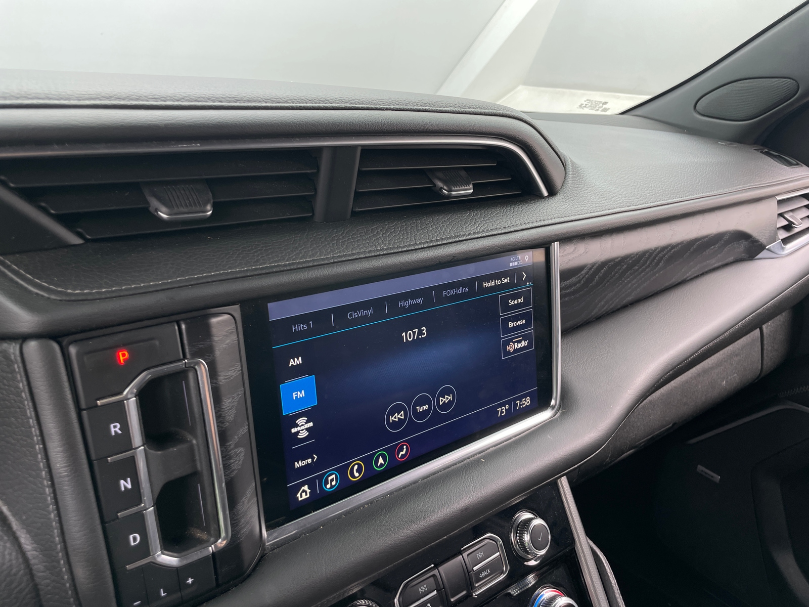 Thumbnail: 2021 GMC Yukon XL - 3
