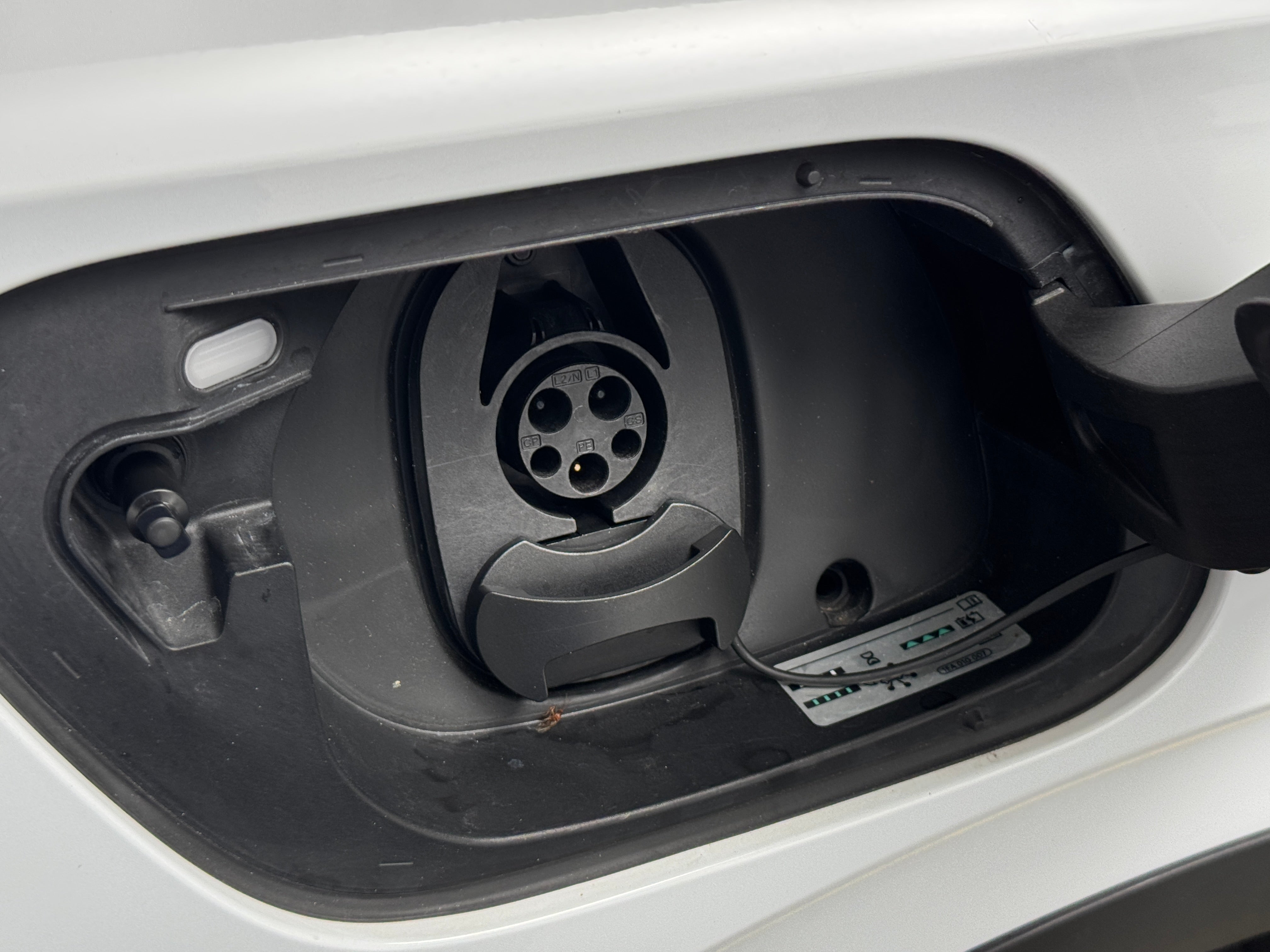 Used 2022 Volkswagen ID.4 PRO S with VIN WVGGNPE20NP054167 for sale in Auburn, WA