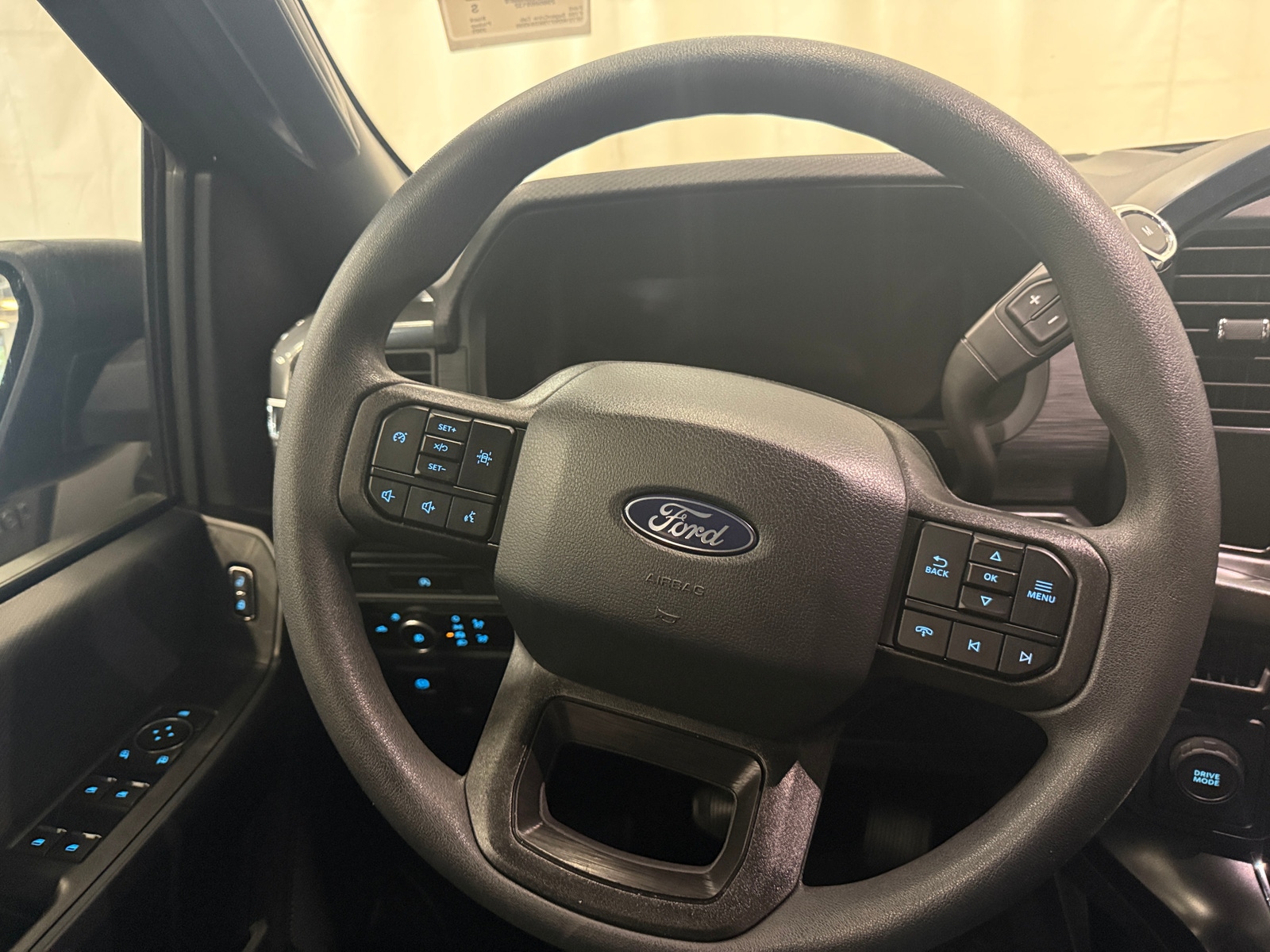 Thumbnail: 2025 Ford Econoline - 5