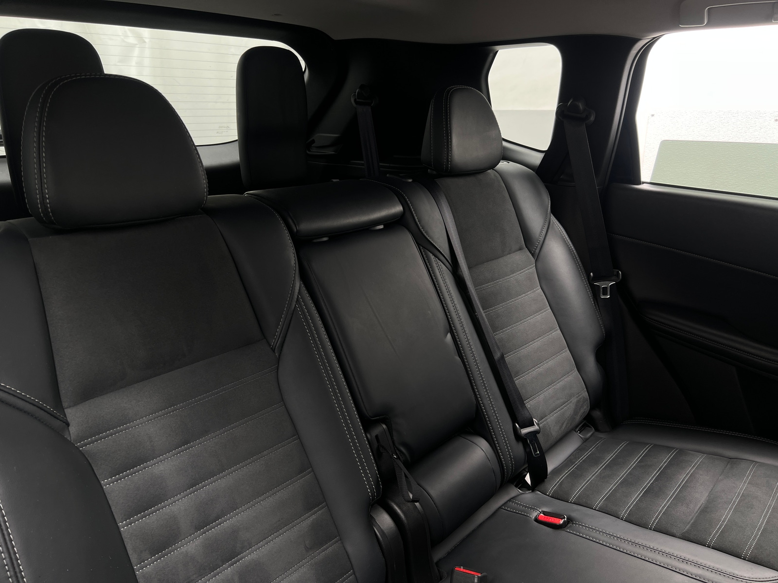 Thumbnail: 2024 Mitsubishi Outlander - 5