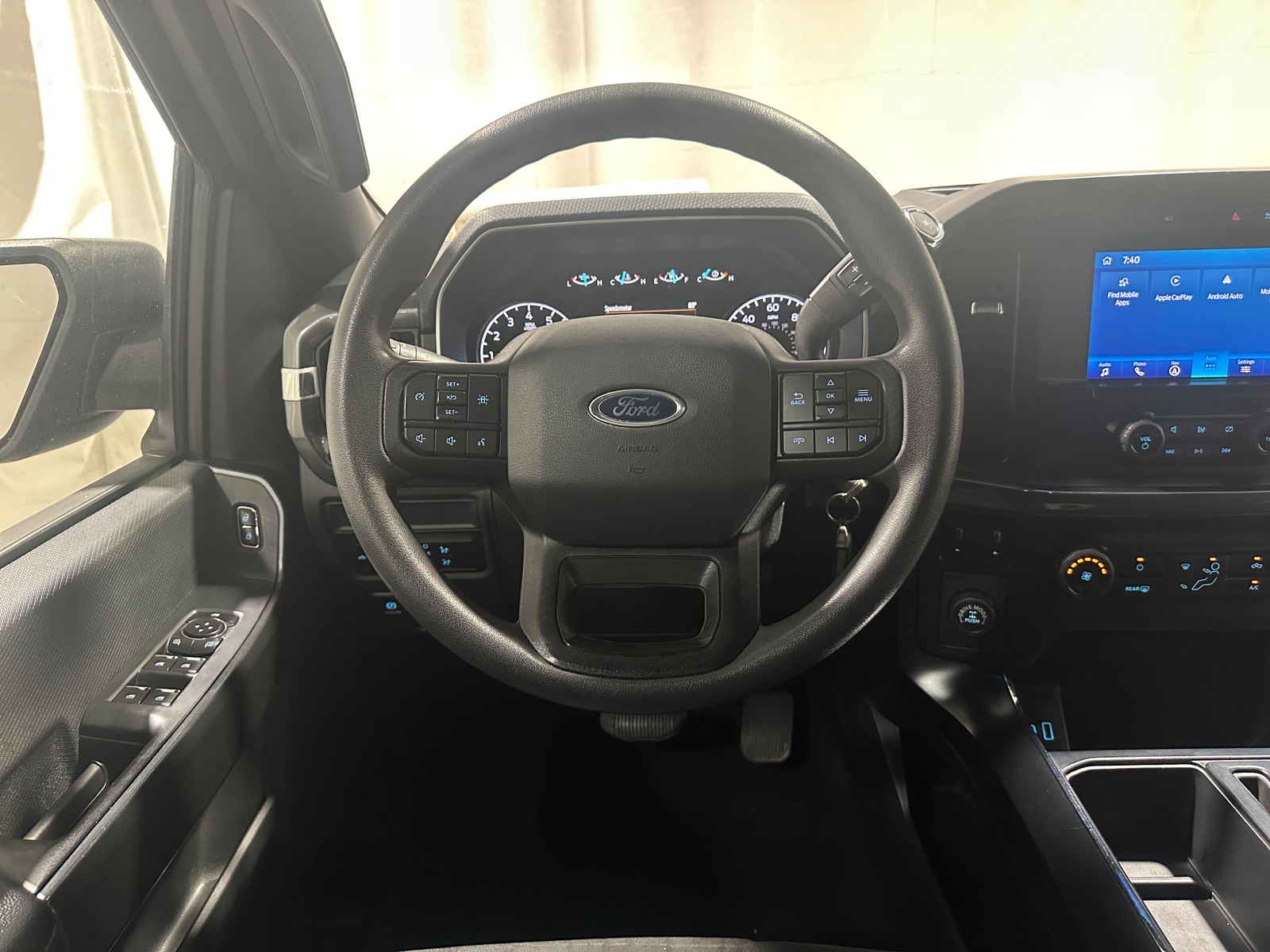 Thumbnail: 2023 Ford Econoline - 5