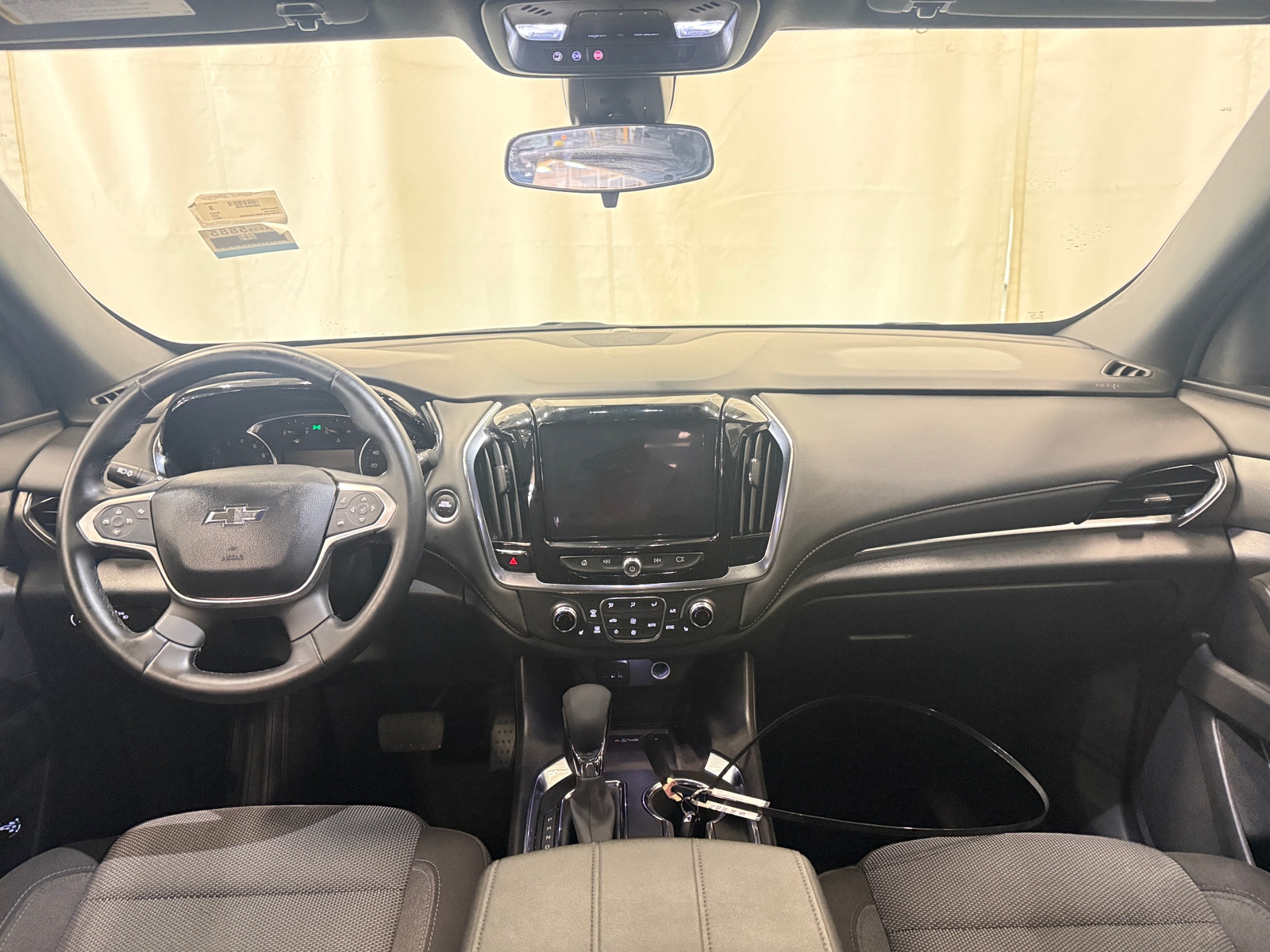 Thumbnail: 2023 Chevrolet Traverse - 3