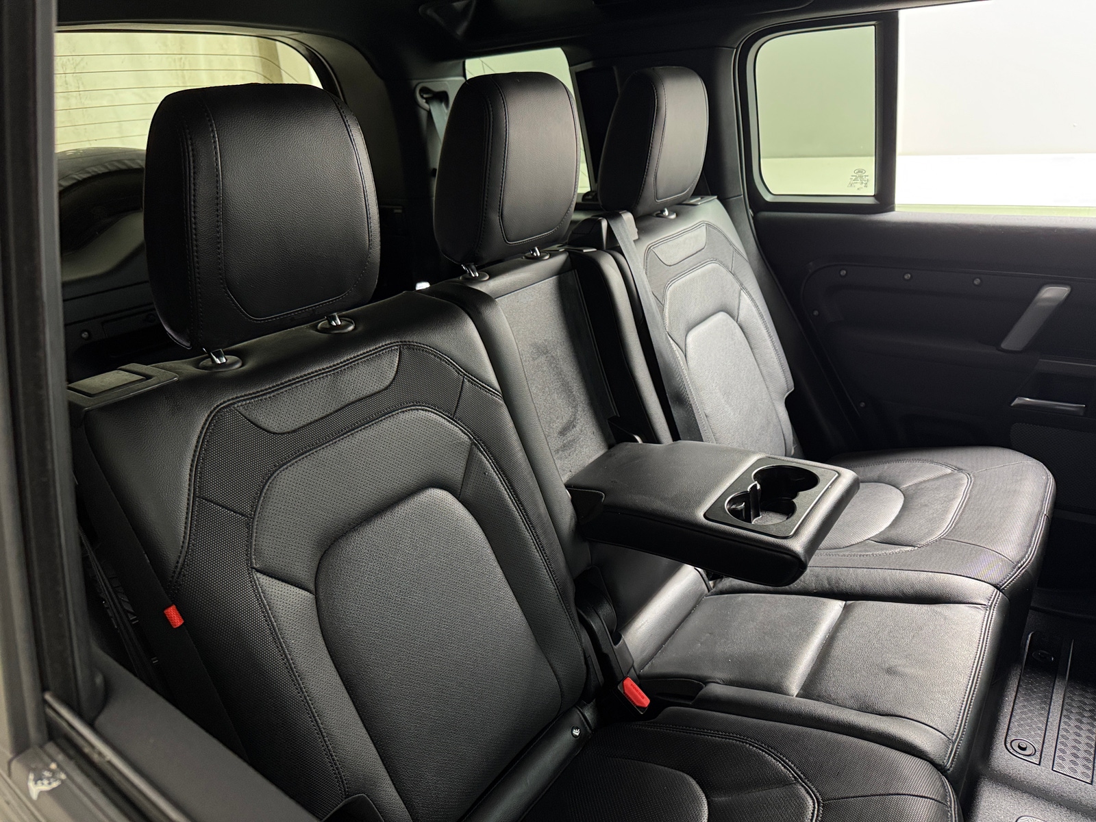 Thumbnail: 2023 Land Rover Defender - 5
