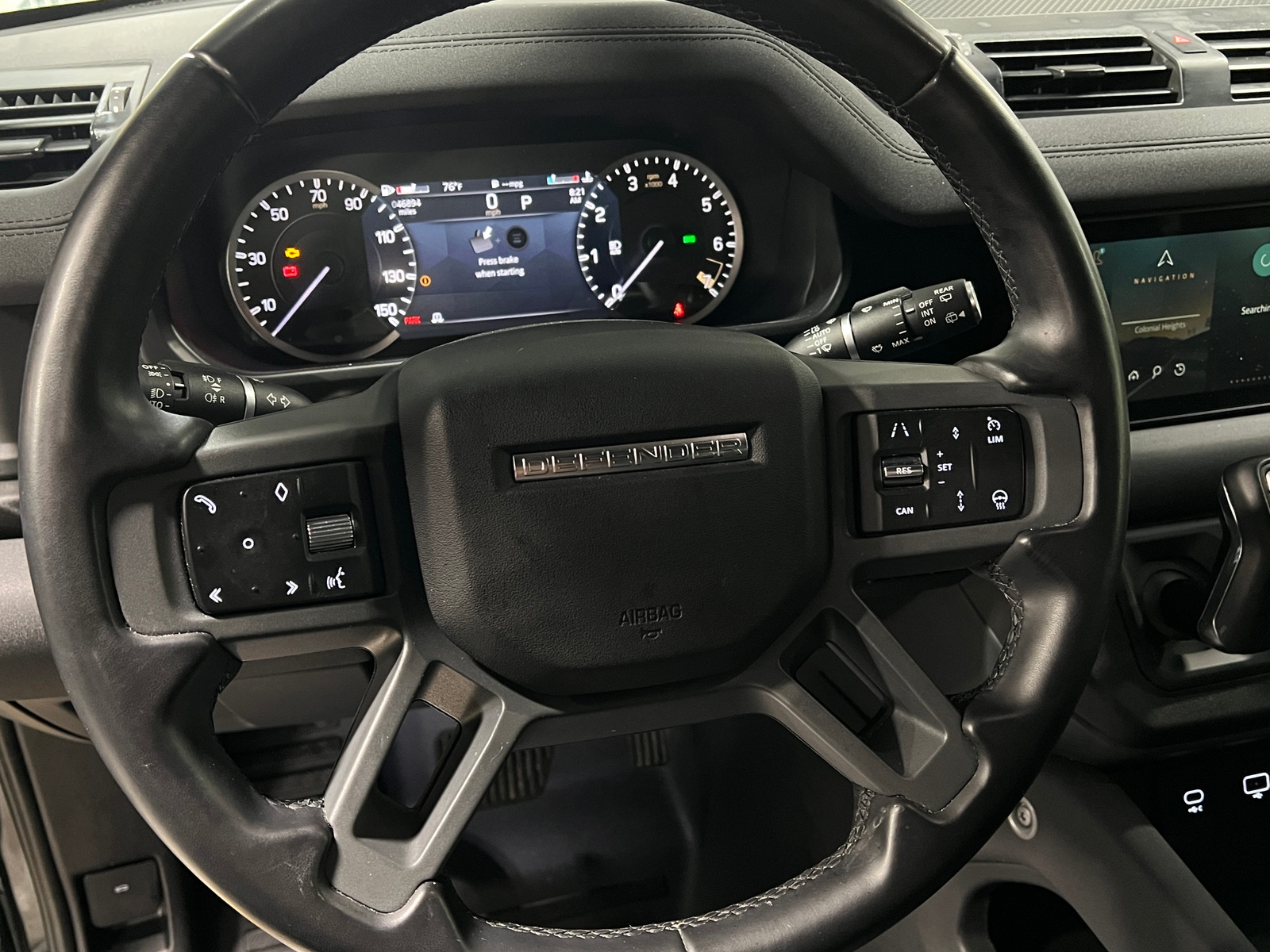 Thumbnail: 2023 Land Rover Defender - 4