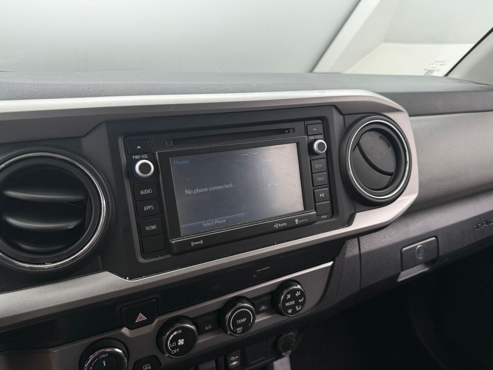 Thumbnail: 2019 Toyota Tacoma - 4