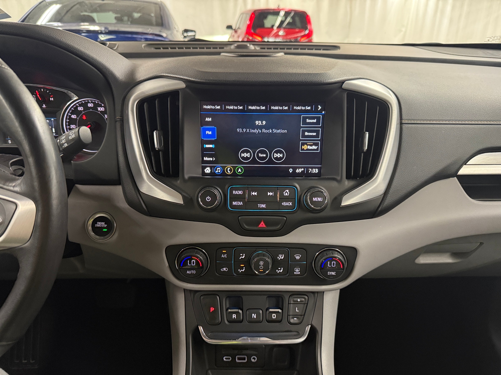 Thumbnail: 2018 GMC Terrain - 3