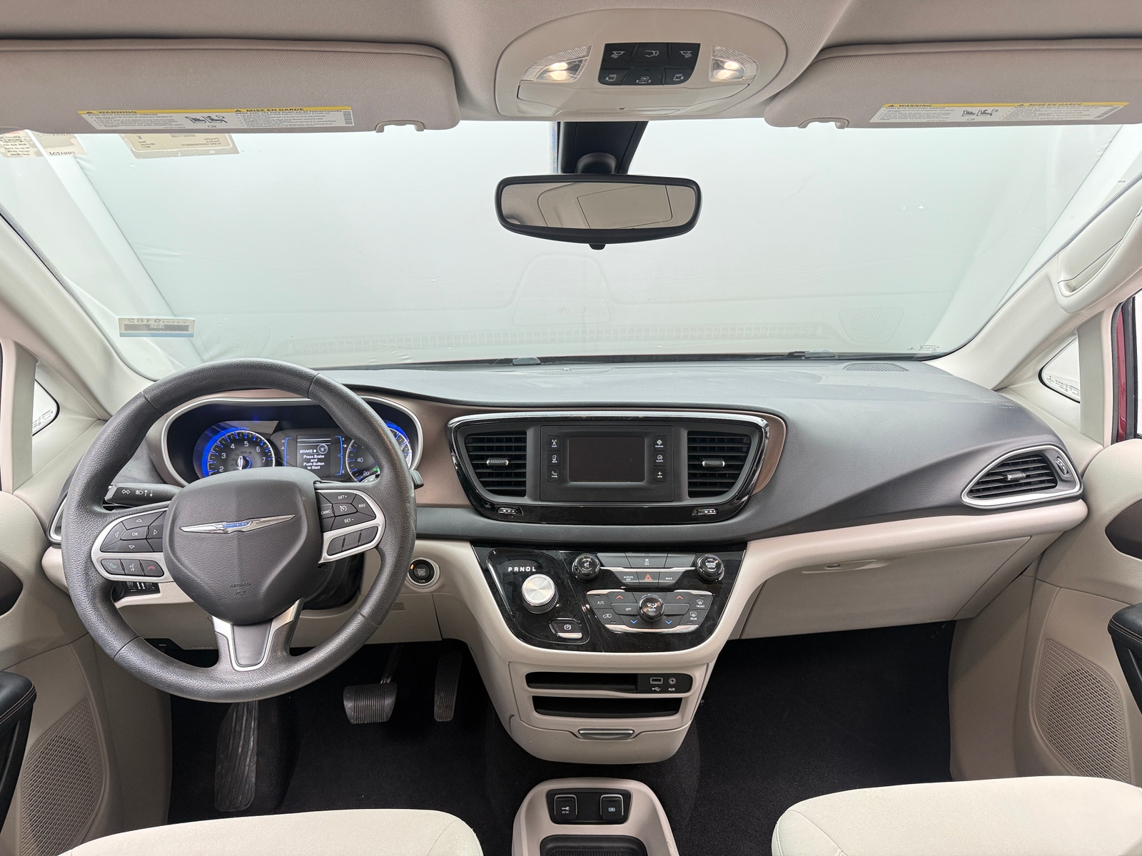 Thumbnail: 2017 Chrysler Pacifica - 3