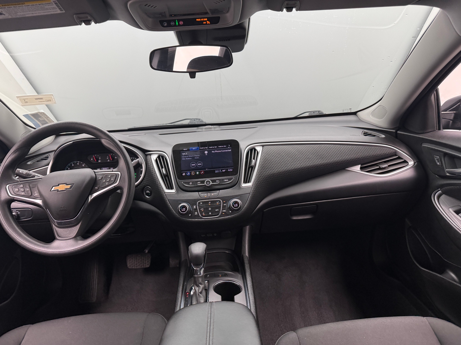 Thumbnail: 2024 Chevrolet Malibu - 3