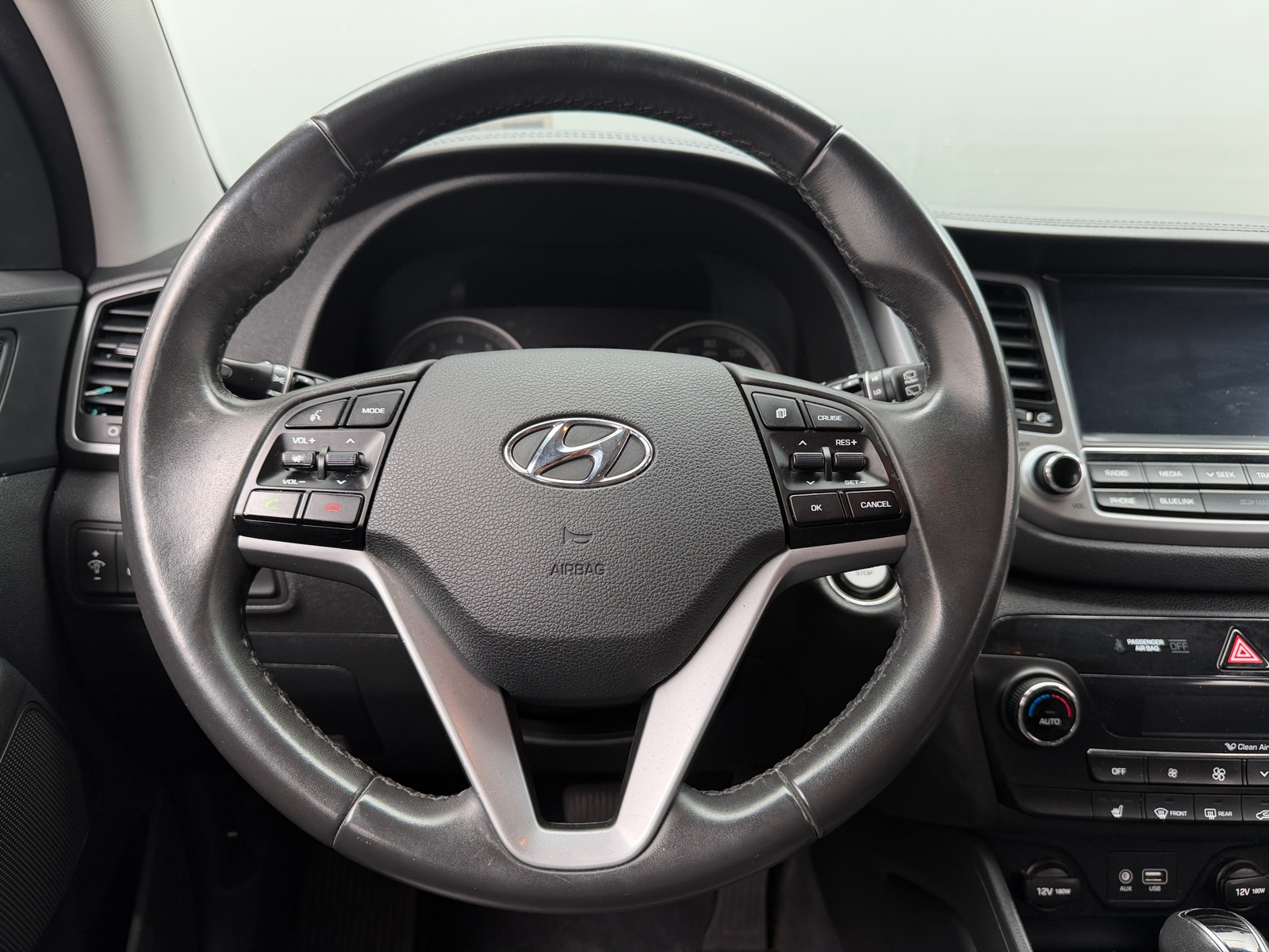 Thumbnail: 2017 Hyundai Tucson - 4