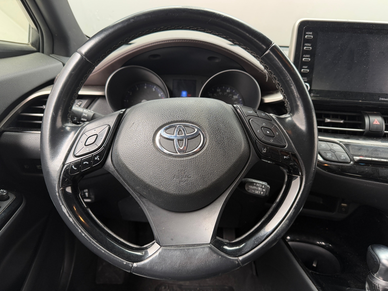 Thumbnail: 2019 Toyota C-HR - 4
