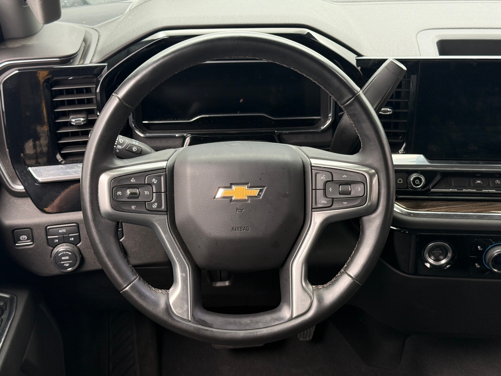 Thumbnail: 2024 Chevrolet Silverado 1500 - 5
