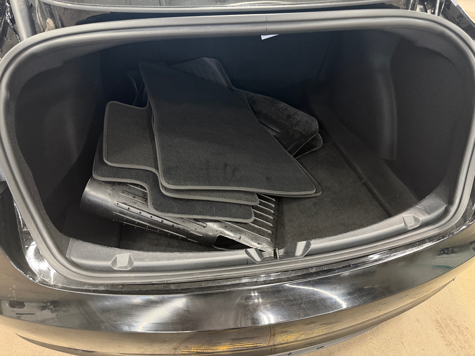 Thumbnail: 2023 Tesla Model 3 - 6