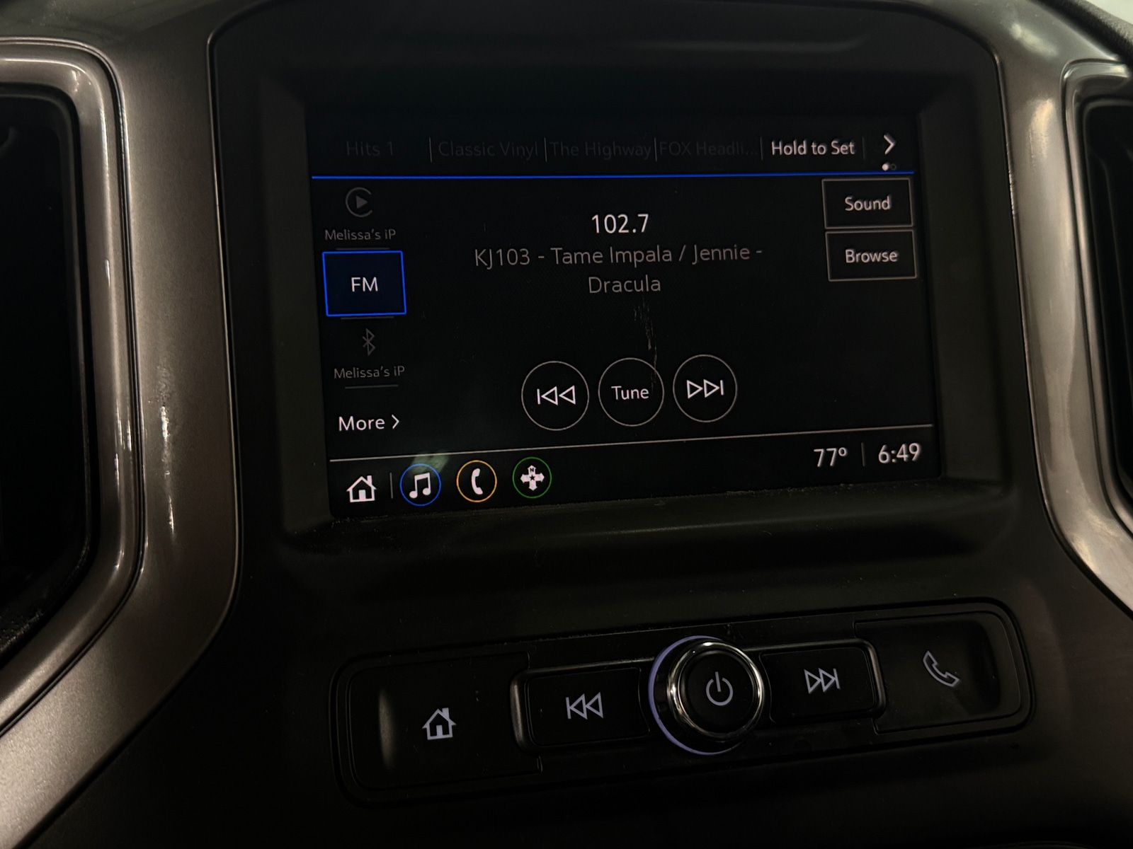 Thumbnail: 2022 Chevrolet Silverado 1500 - 4
