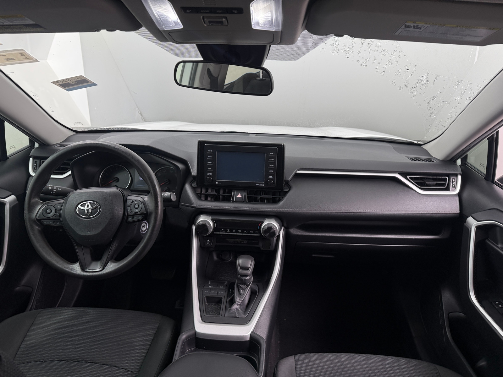 Thumbnail: 2020 Toyota RAV4 - 3