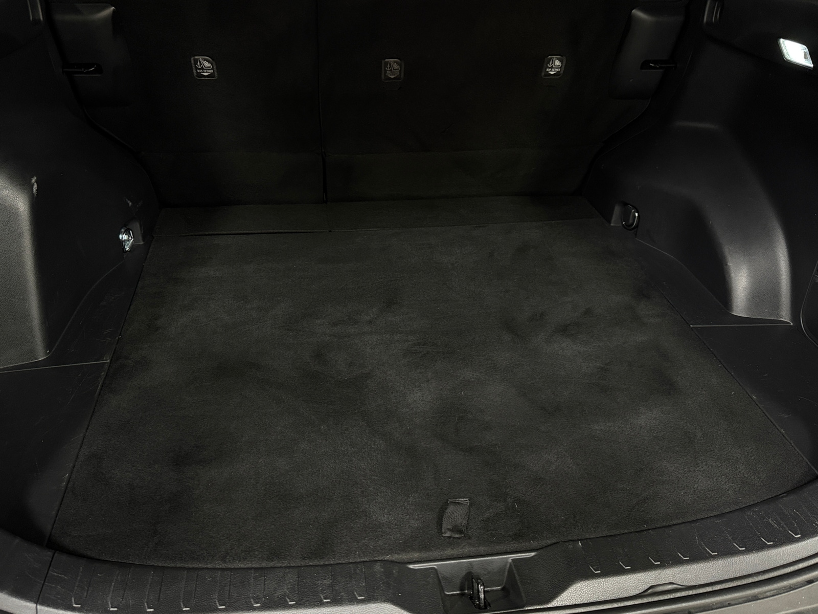 Thumbnail: 2020 Toyota RAV4 - 7