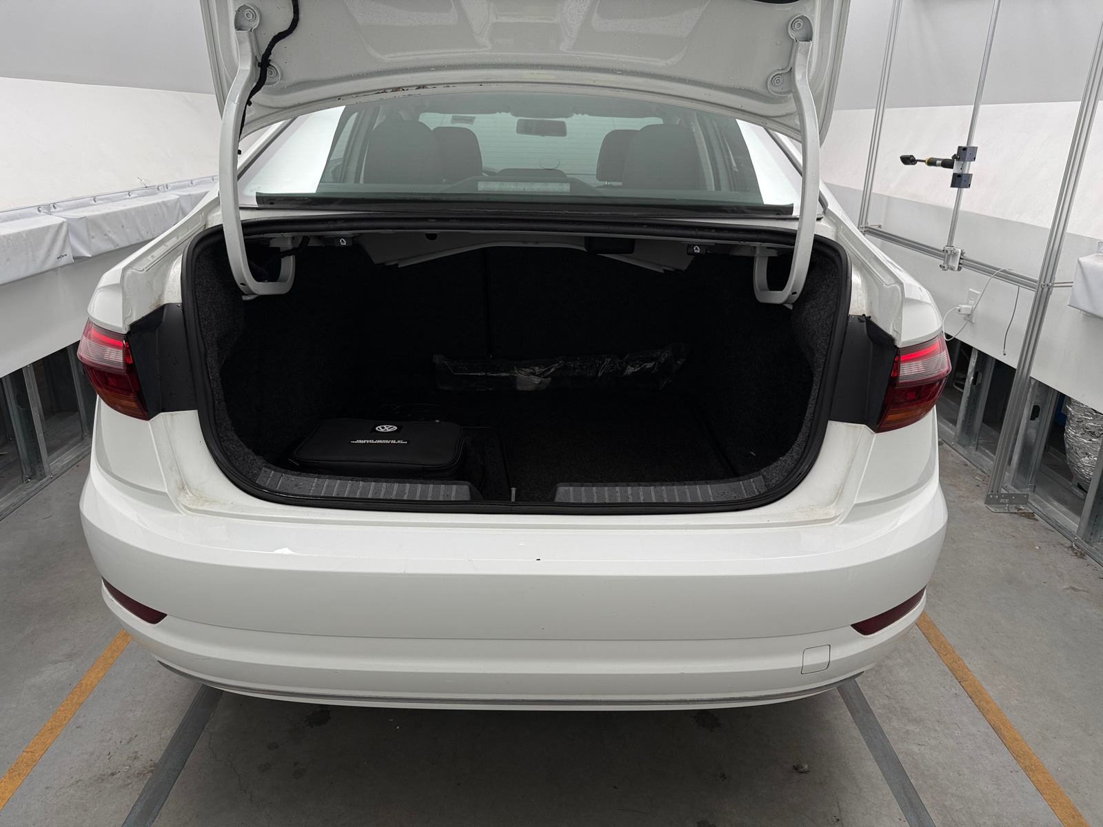 Thumbnail: 2019 Volkswagen Jetta - 7