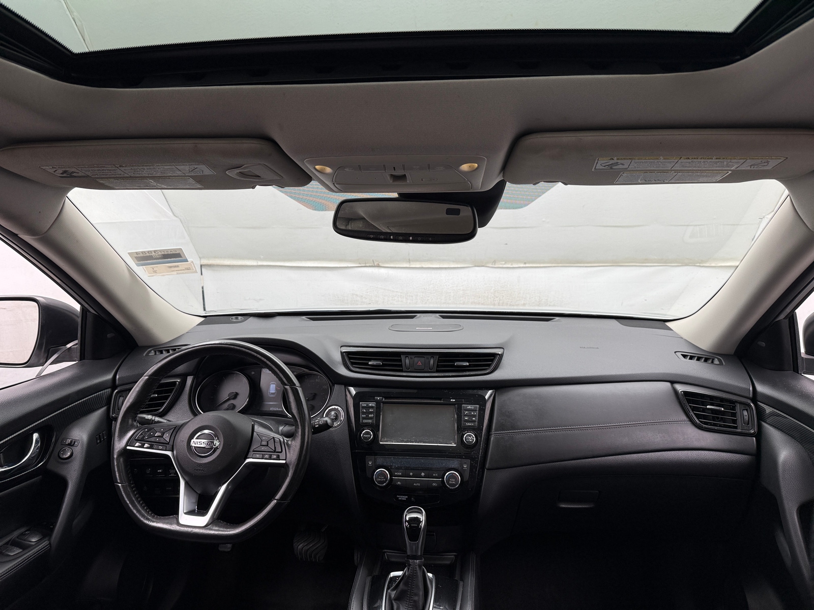 Thumbnail: 2017 Nissan Rogue - 2
