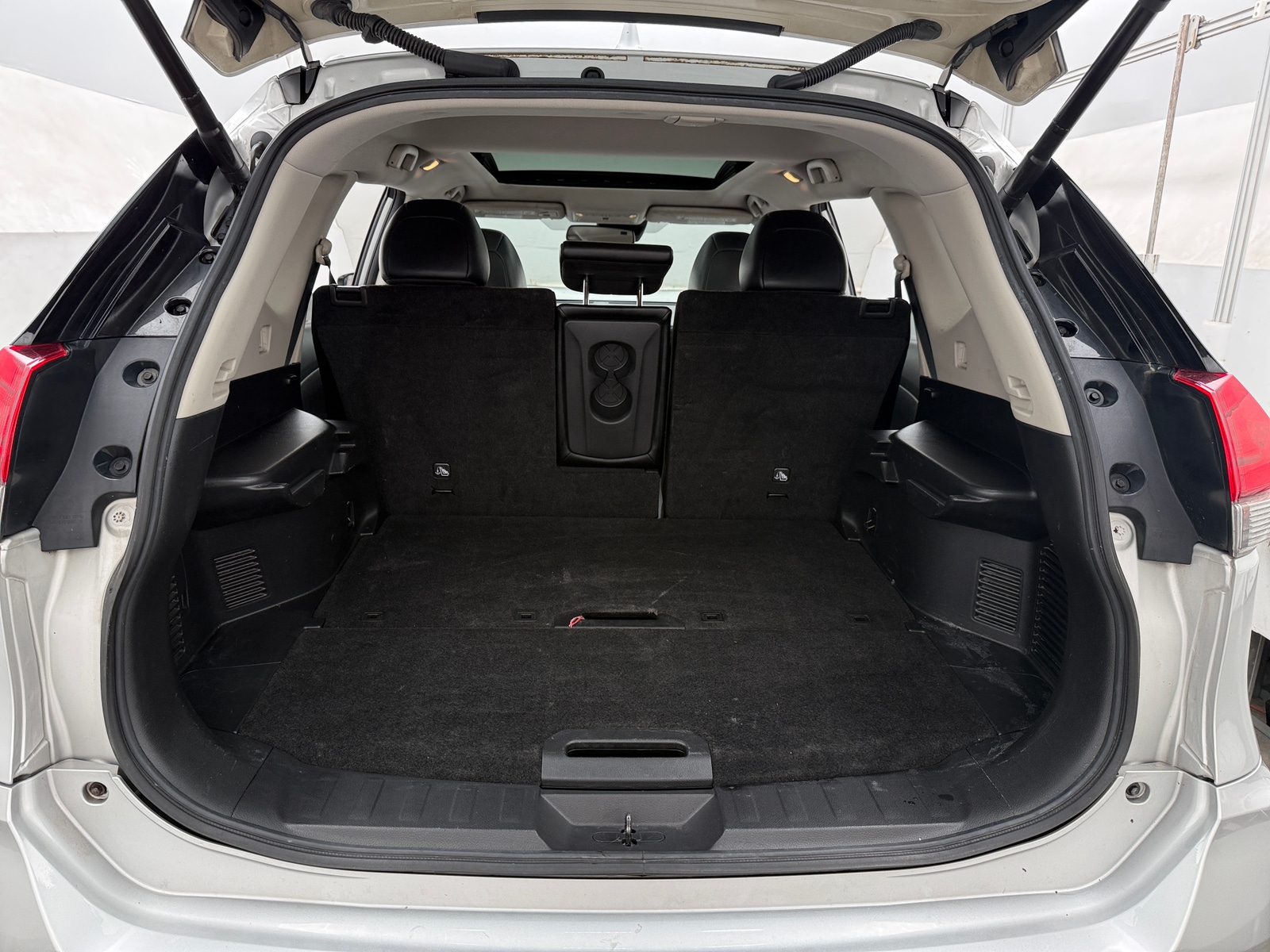 Thumbnail: 2017 Nissan Rogue - 6