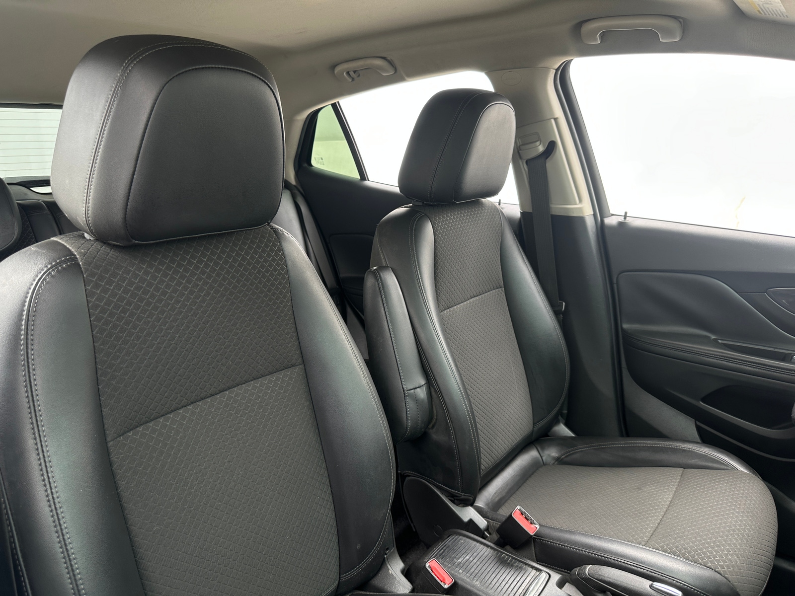 Thumbnail: 2019 Buick Encore - 2