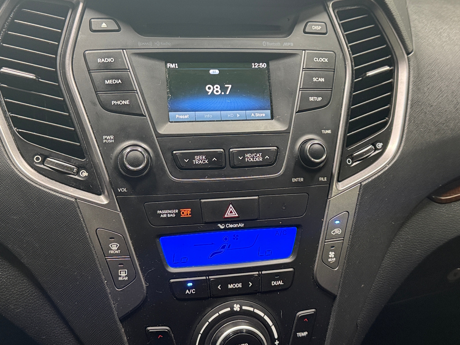 Thumbnail: 2015 Hyundai Santa Fe - 3