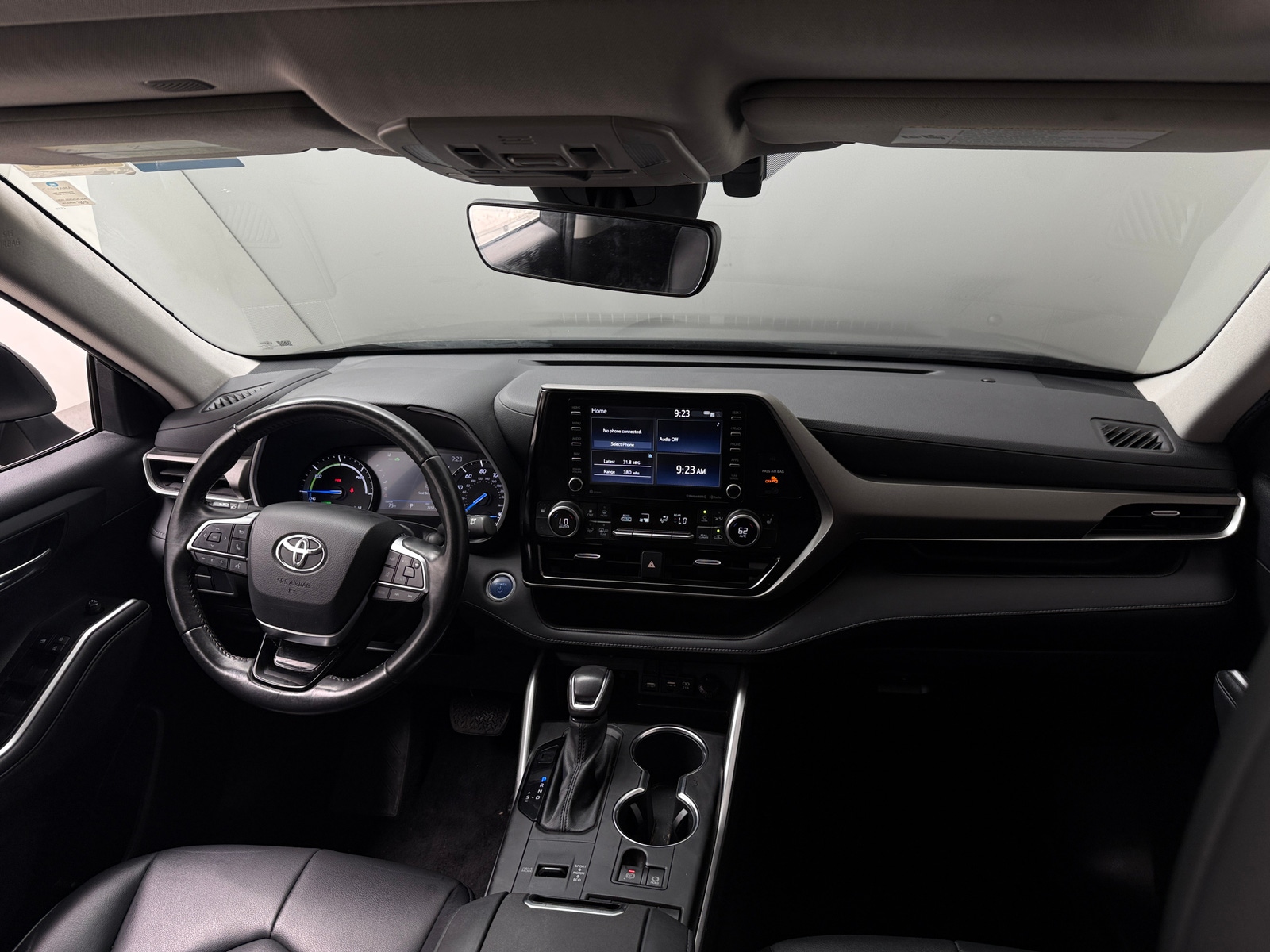 Thumbnail: 2021 Toyota Highlander - 2
