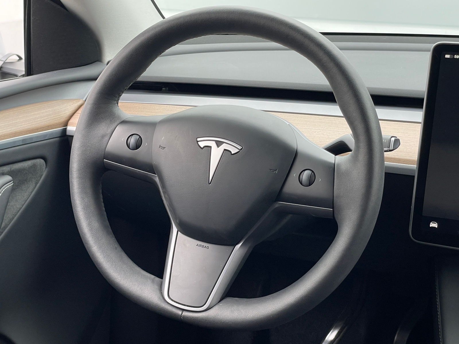Thumbnail: 2023 Tesla Model Y - 4
