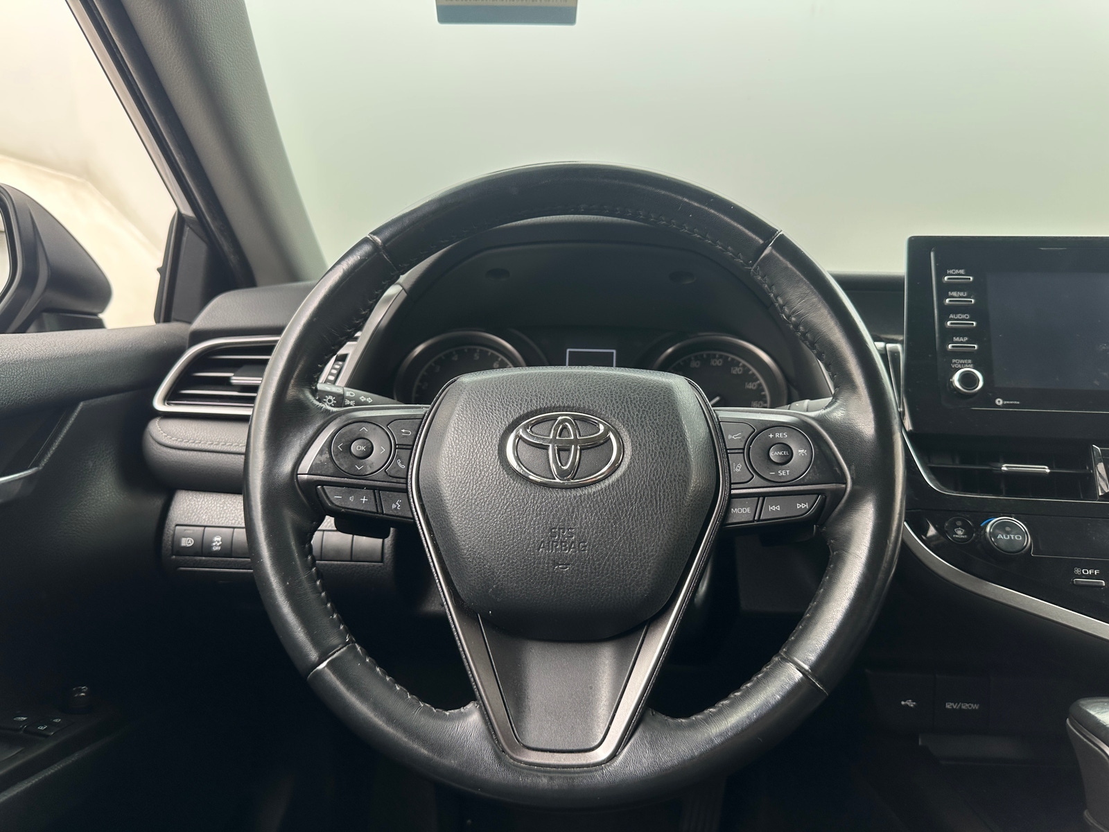 Thumbnail: 2022 Toyota Camry - 5