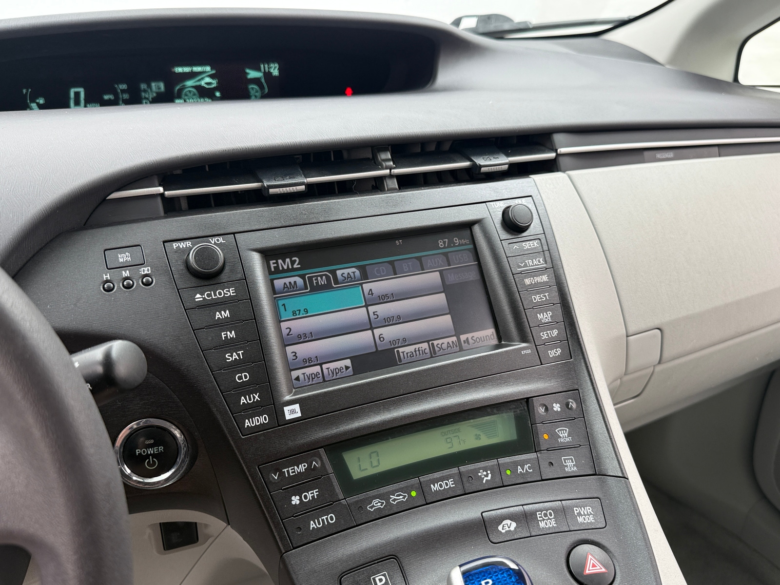 Thumbnail: 2011 Toyota Prius - 4