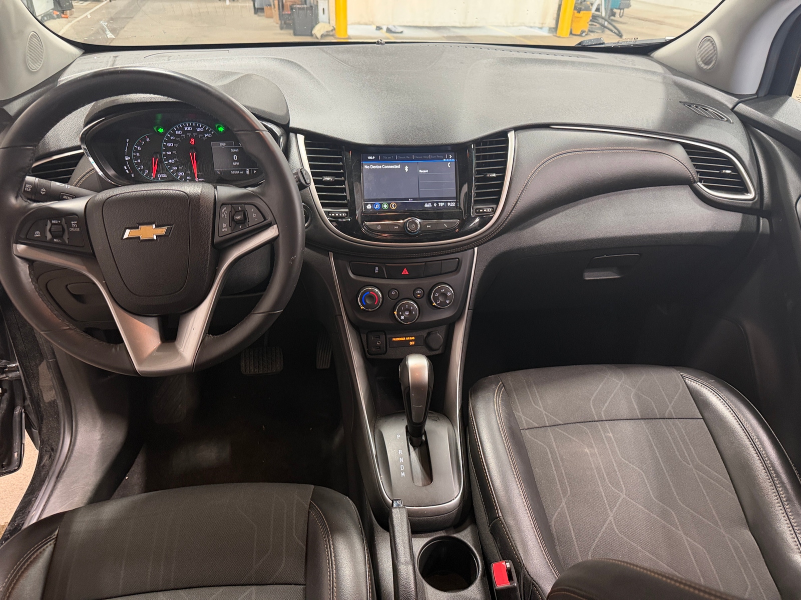 Thumbnail: 2018 Chevrolet Trax - 3