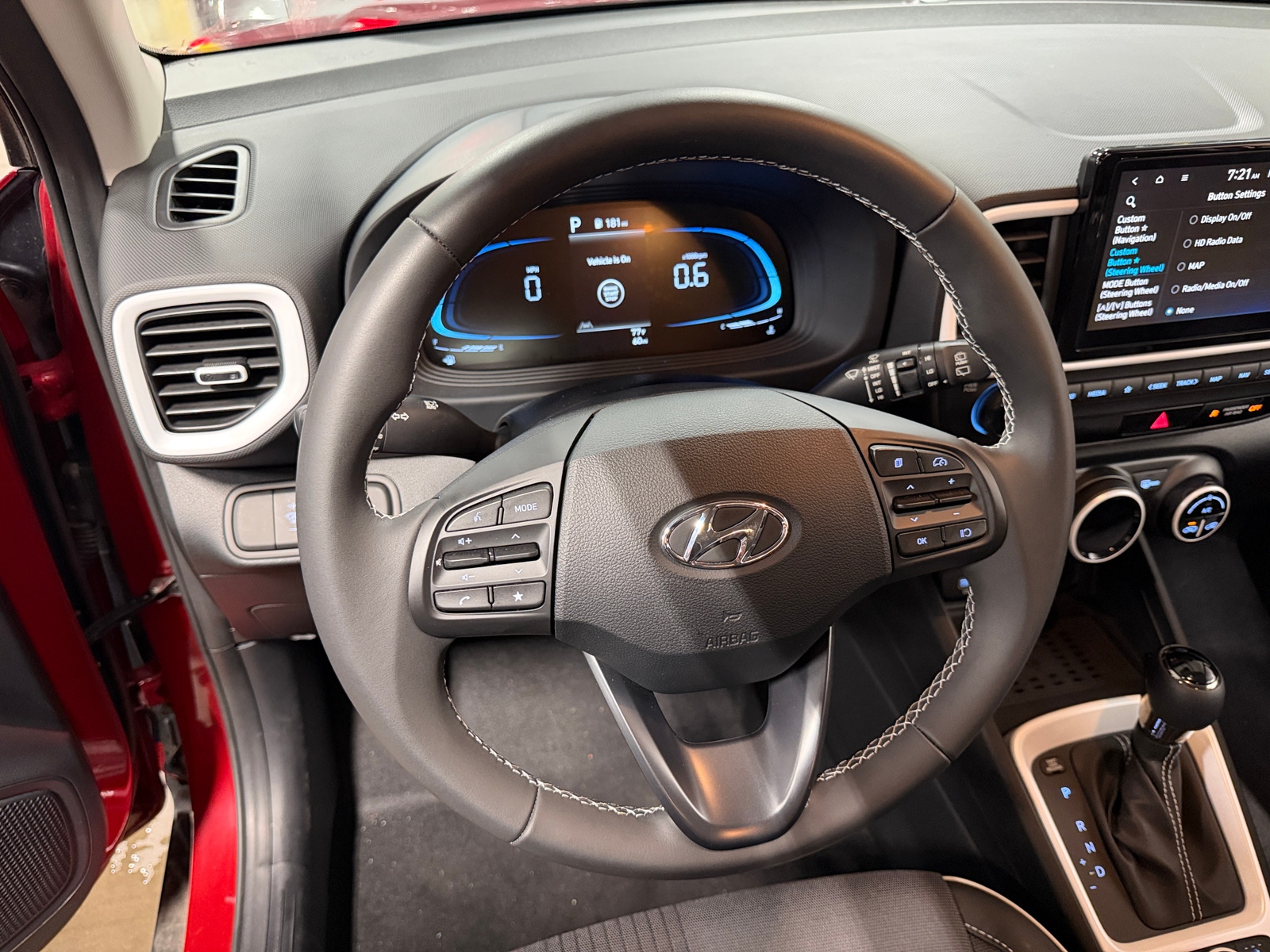 Thumbnail: 2025 Hyundai Venue - 4