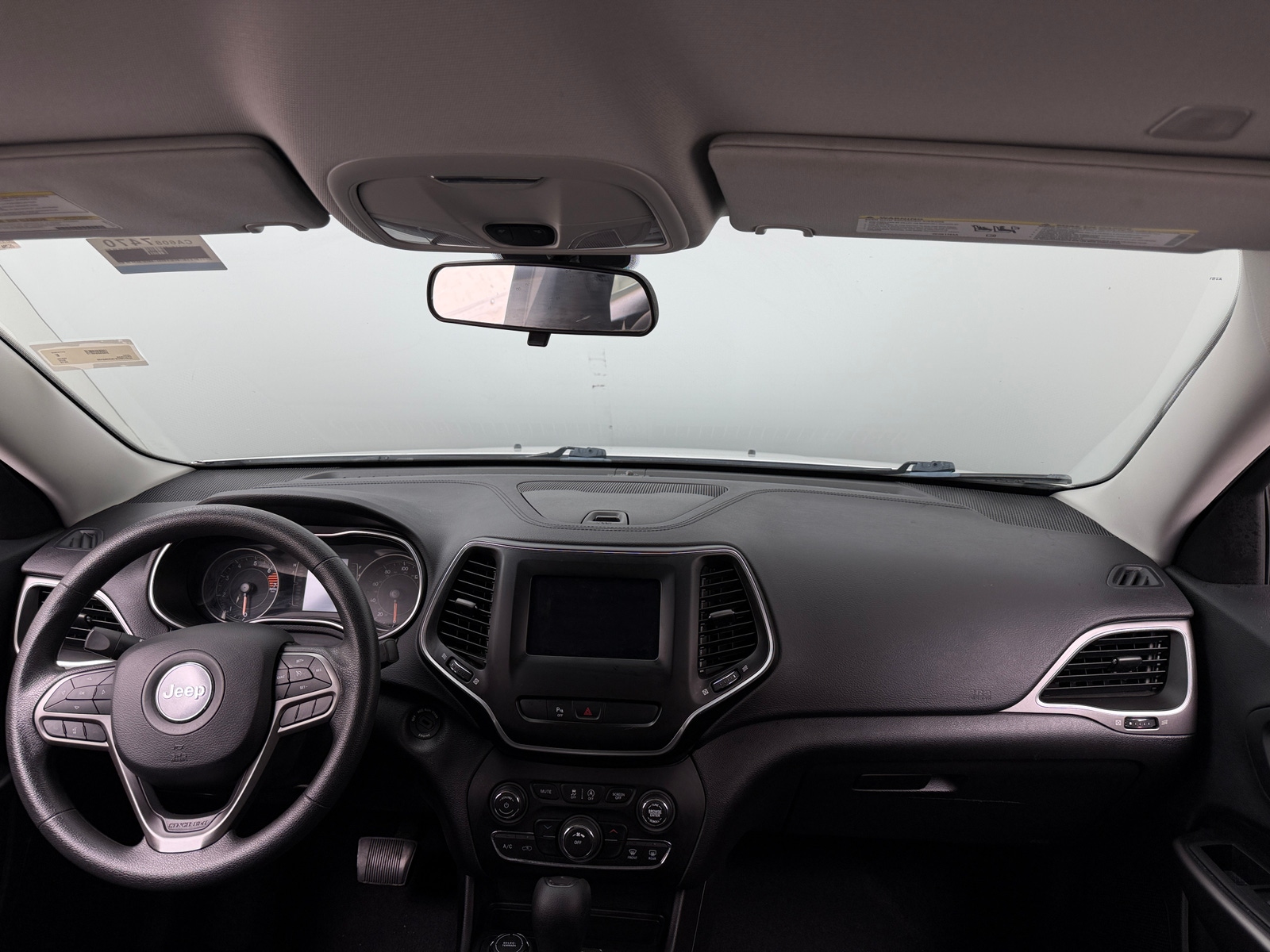 Thumbnail: 2019 Jeep Cherokee - 3