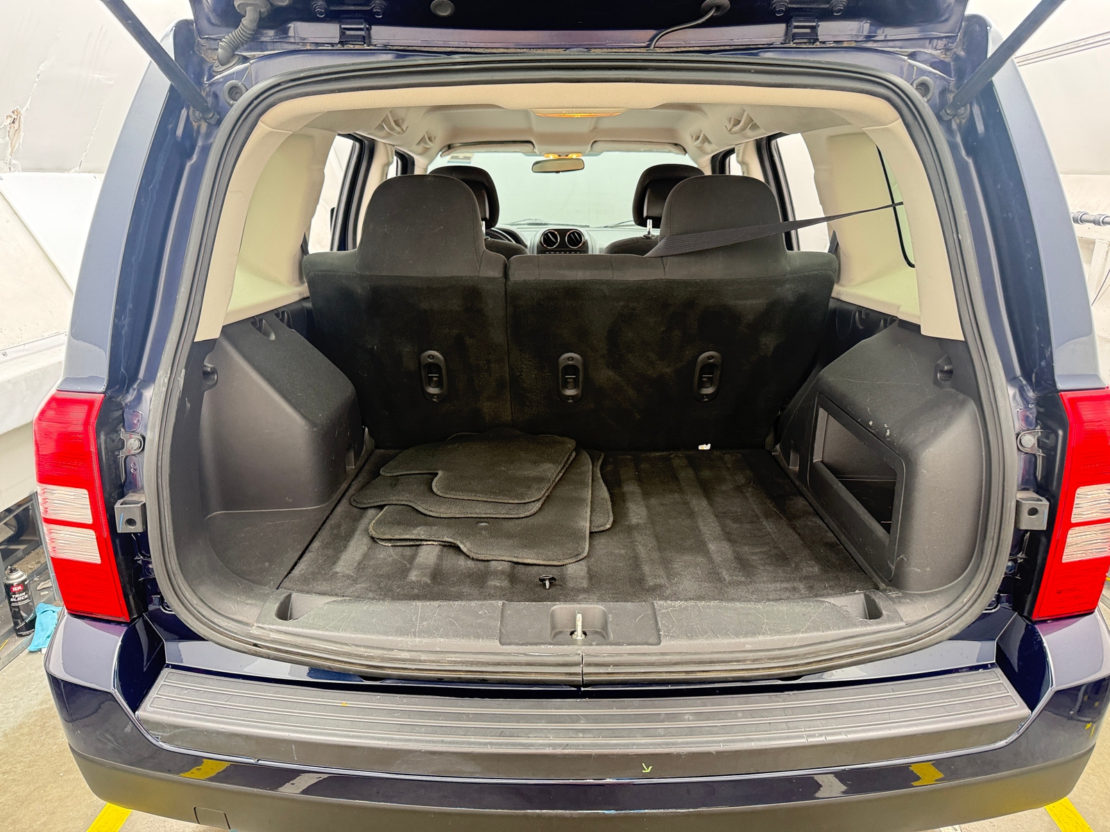 Thumbnail: 2014 Jeep Patriot - 7