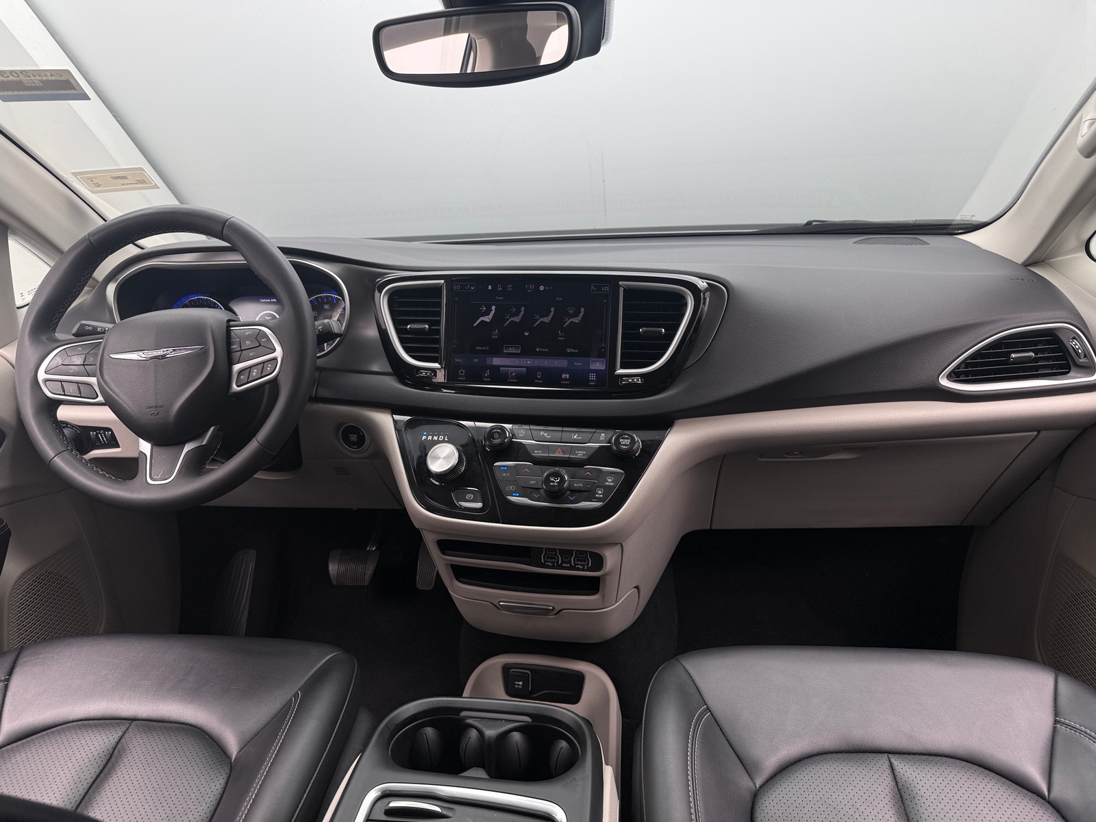 Thumbnail: 2024 Chrysler Pacifica - 2