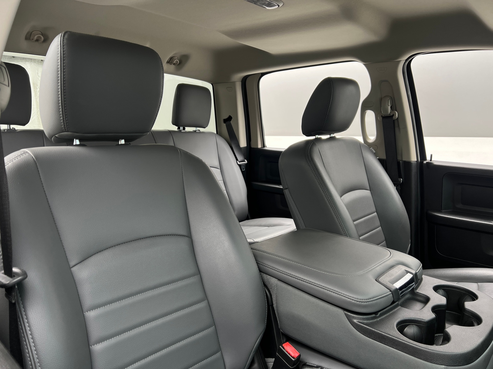 Thumbnail: 2019 RAM 1500 Classic - 2