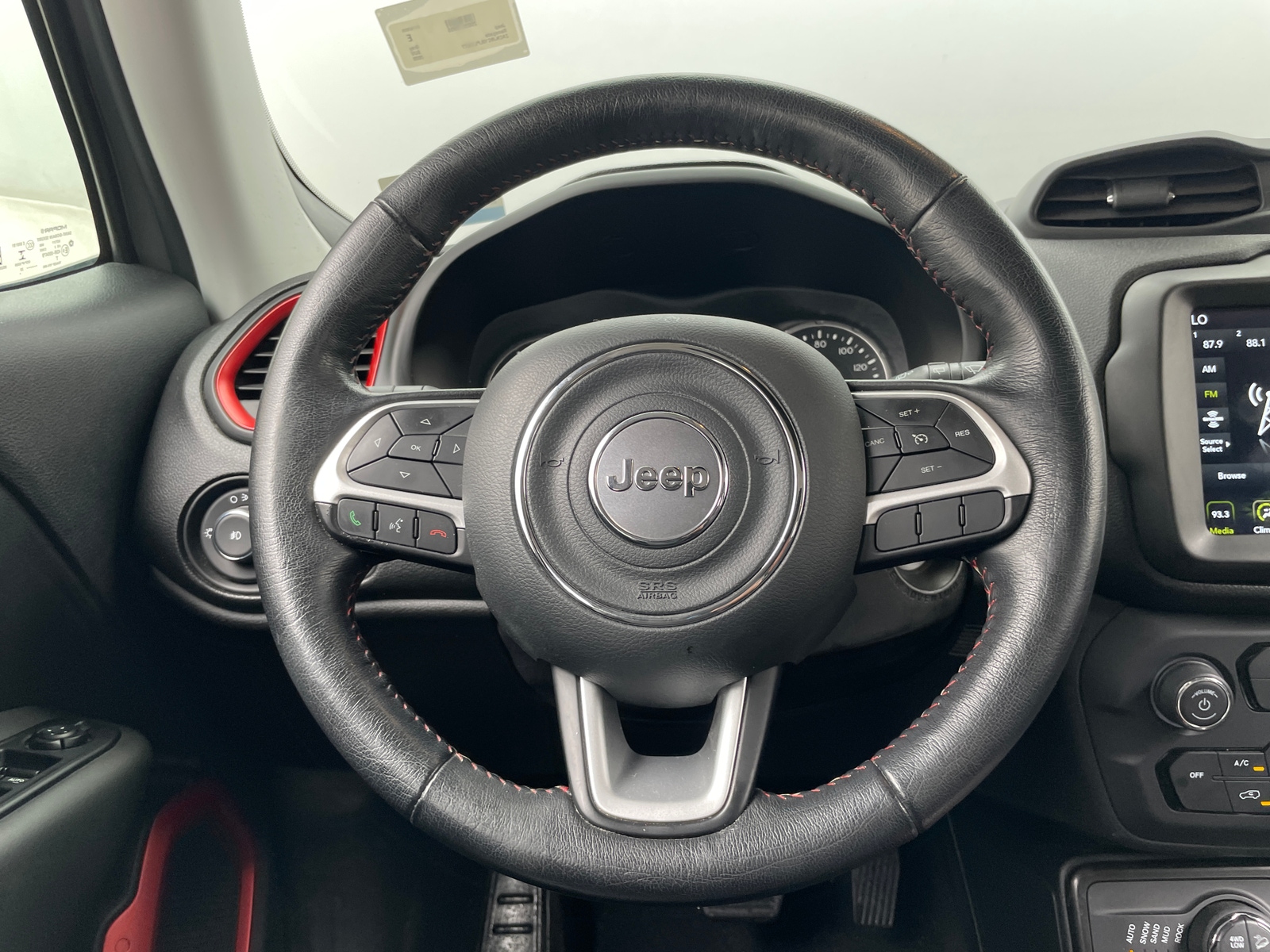 Thumbnail: 2020 Jeep Renegade - 4