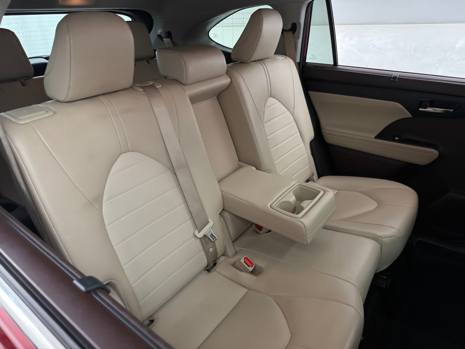 Thumbnail: 2022 Toyota Highlander - 5
