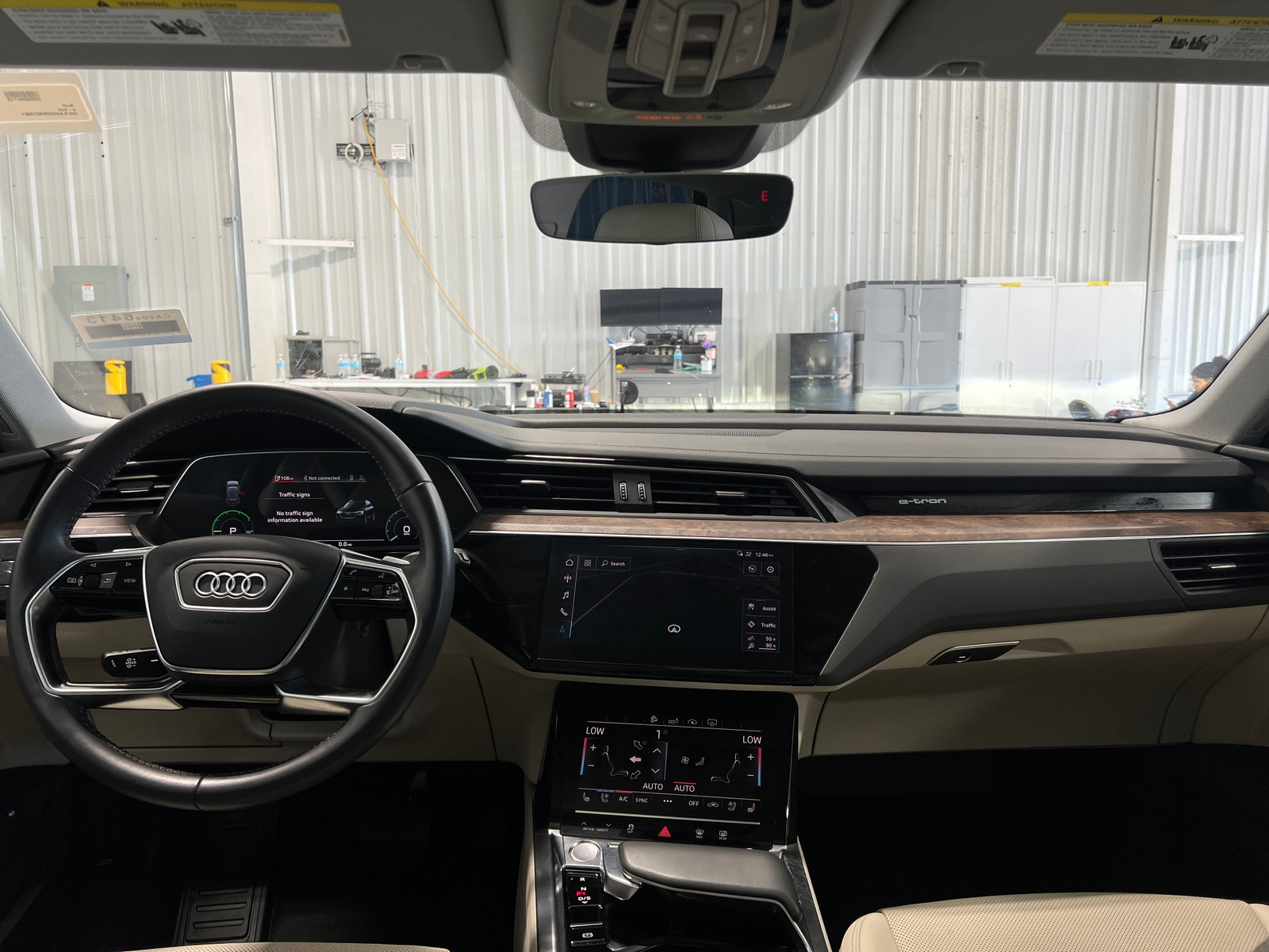 Thumbnail: 2019 Audi e-tron - 2