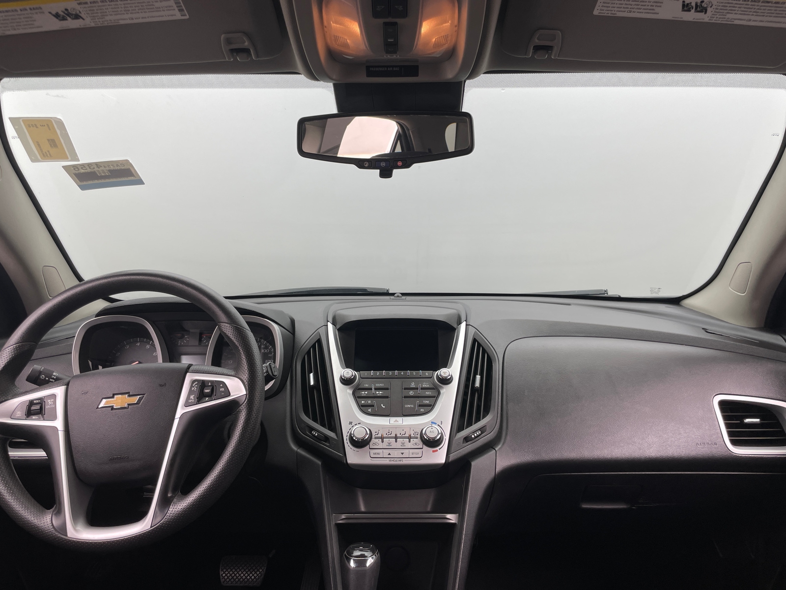 Thumbnail: 2017 Chevrolet Equinox - 3