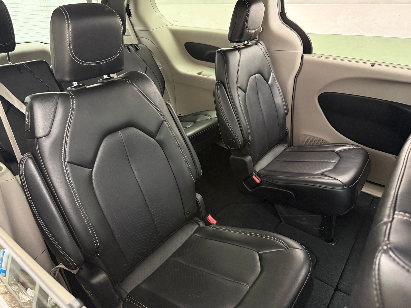 Thumbnail: 2024 Chrysler Pacifica - 5