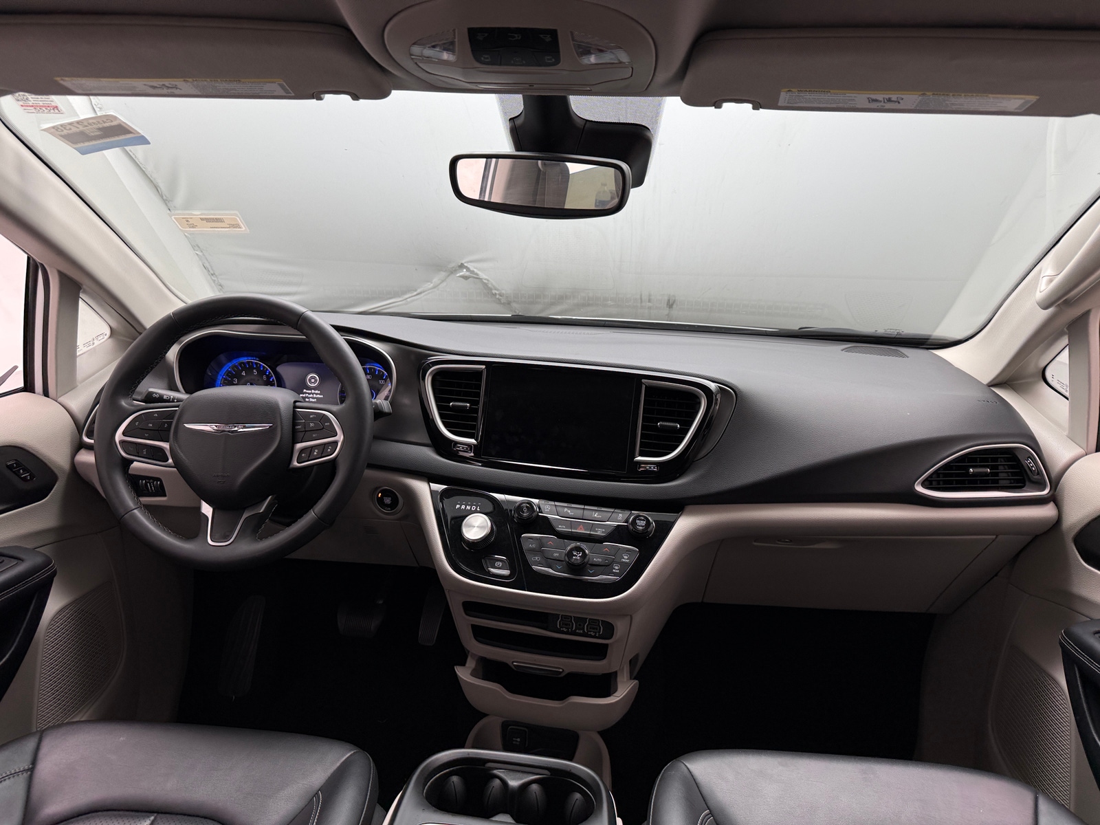 Thumbnail: 2024 Chrysler Pacifica - 2