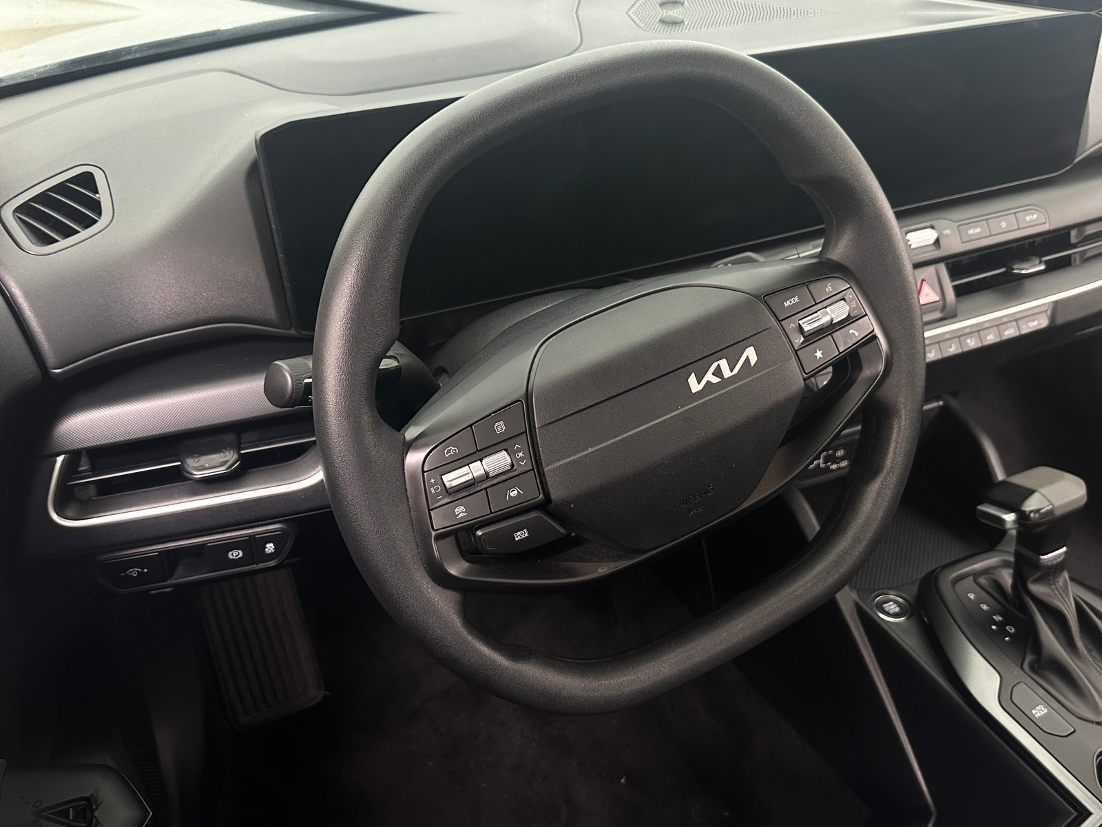 Thumbnail: 2025 Kia K4 - 5