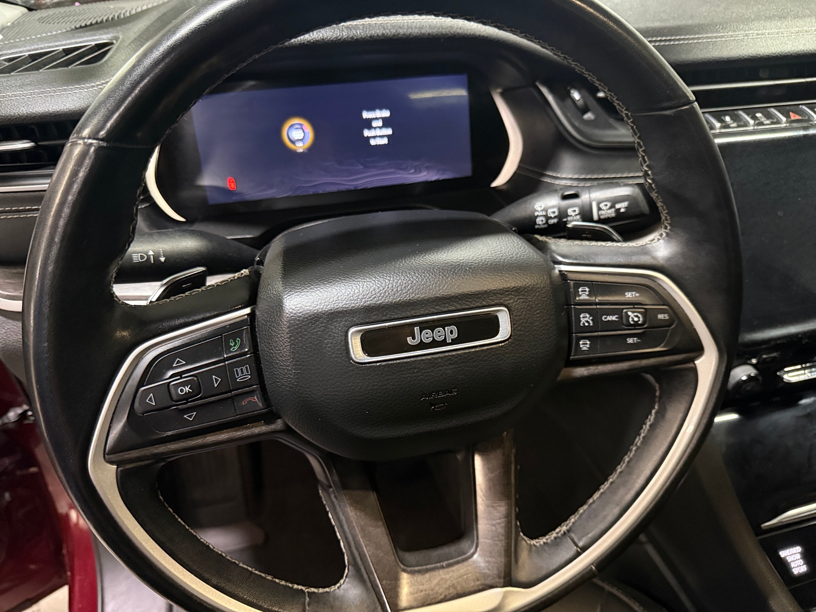 Thumbnail: 2022 Jeep Grand Cherokee - 4