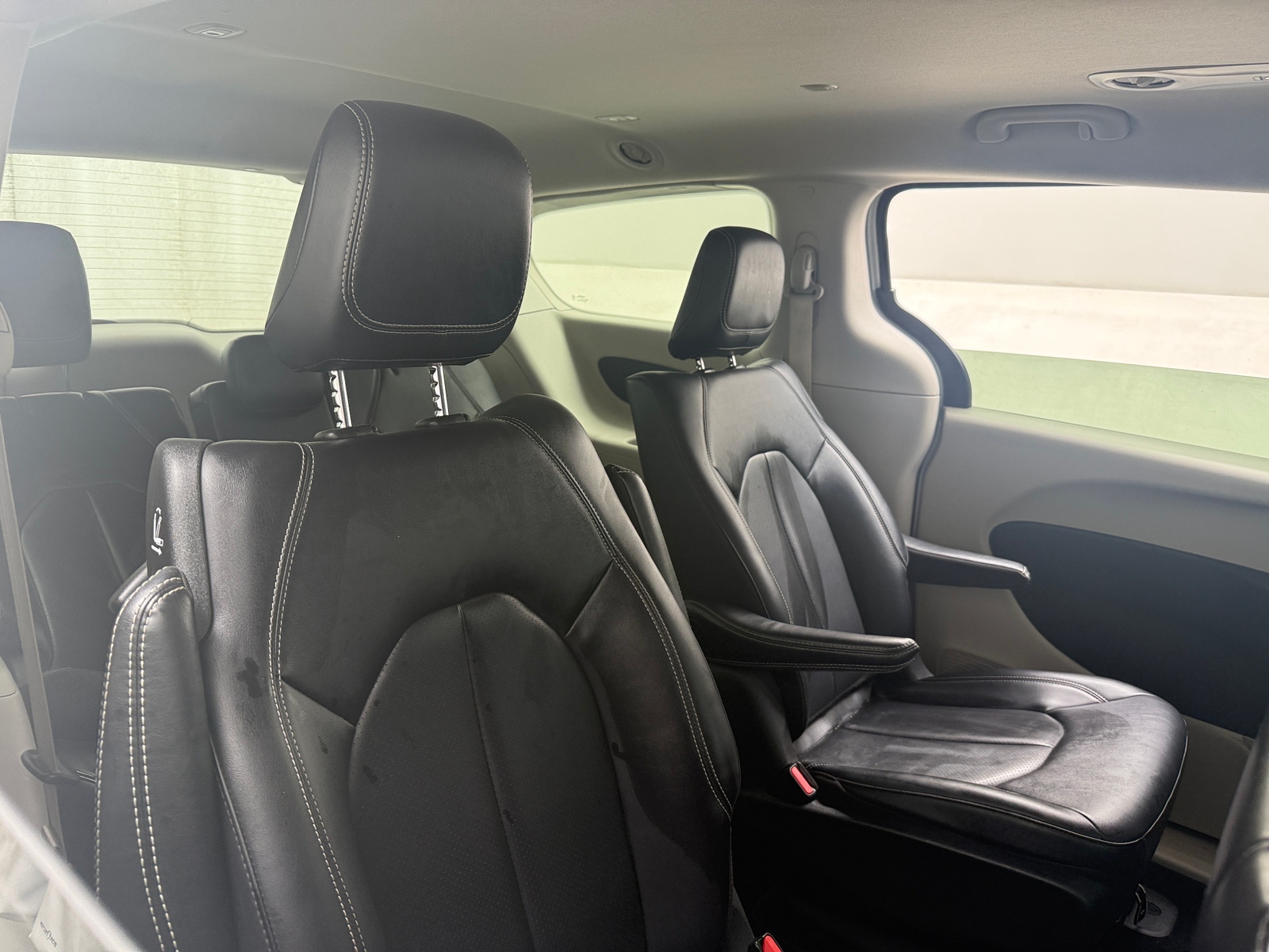 Thumbnail: 2024 Chrysler Pacifica - 5