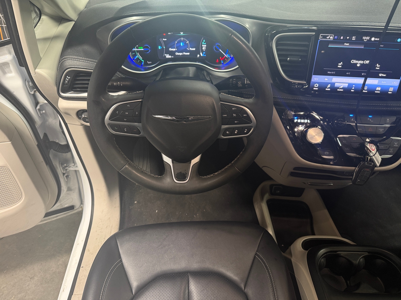 Thumbnail: 2024 Chrysler Pacifica - 4